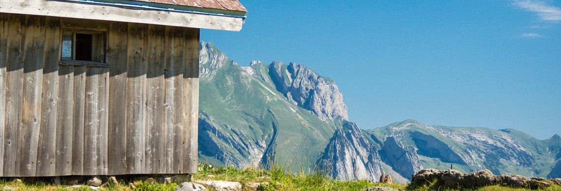 Symbolbild einer Hütte in den Bergen